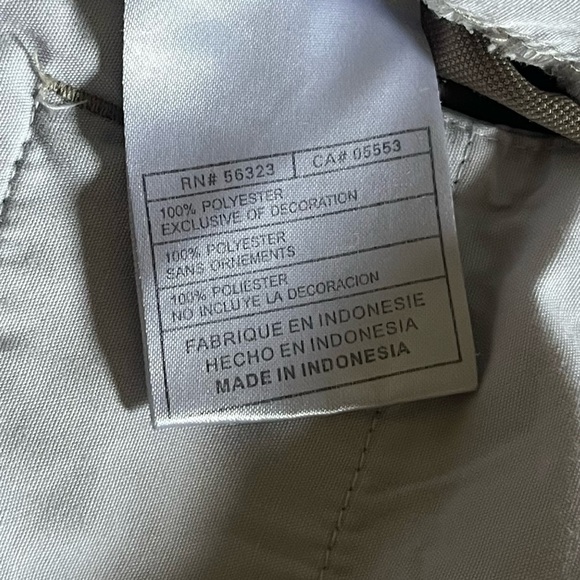 Nike Men's Beige Flat Front Shorts - Picture 5 of 5